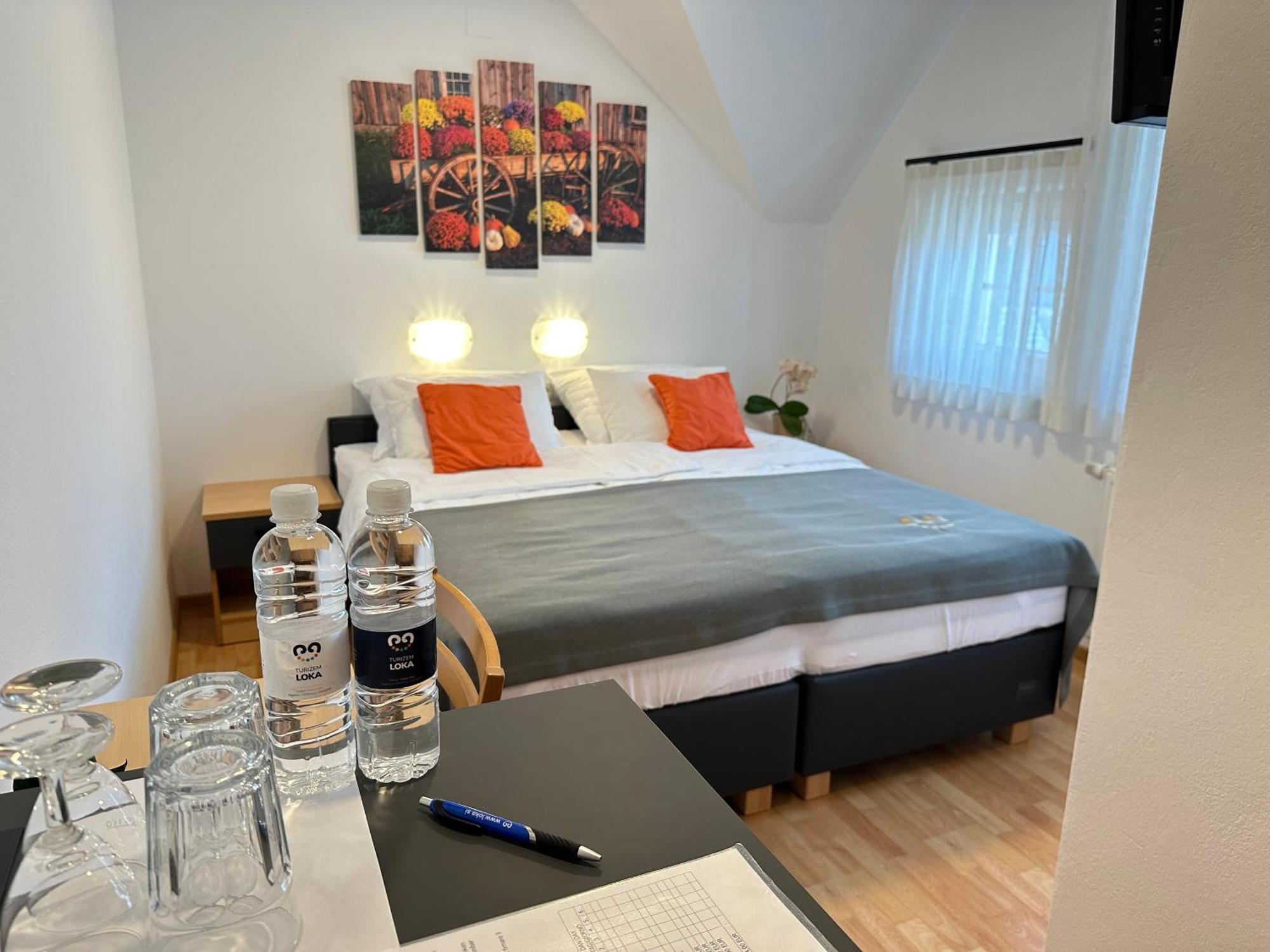 Boutique Hotel Loka Шкоф'я-Лока Екстер'єр фото